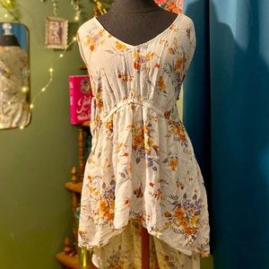 TORRID HIGH LOW FLORAL BABYDOLL BLOUSE